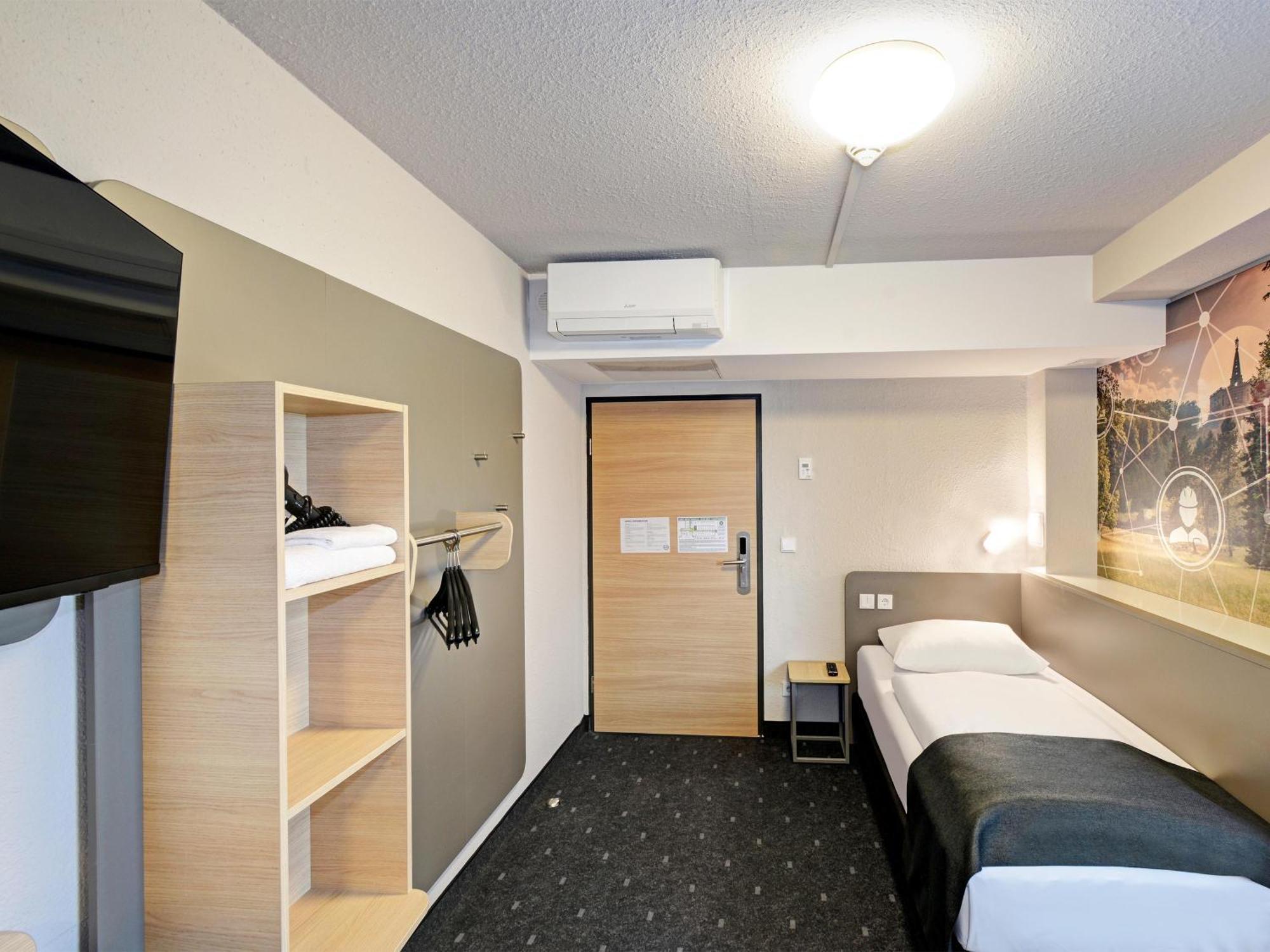 B&B Hotel Kassel-Industriepark Exterior photo